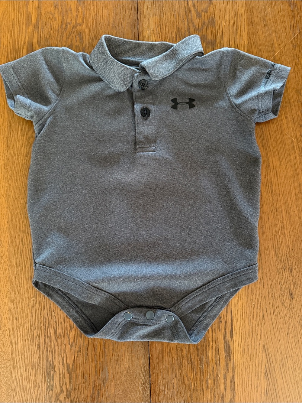 Under Armour 9-12 Months Onesie- GUC